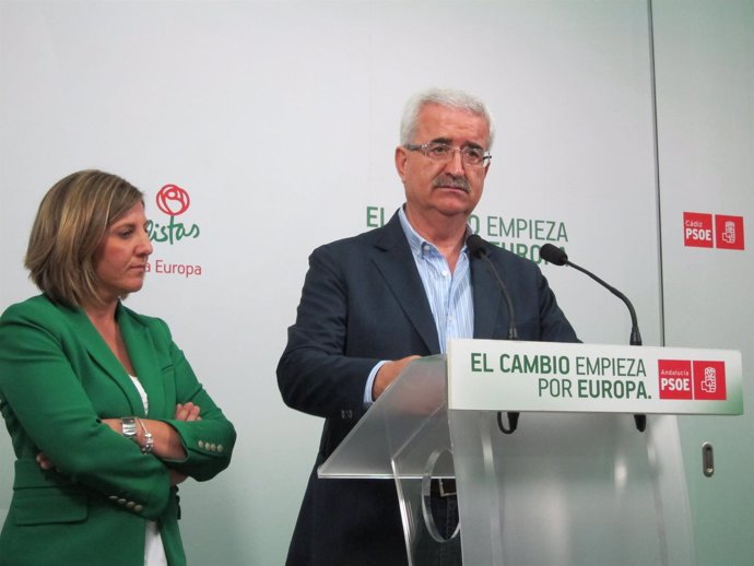 Los socialistas gaditanos Irene García y Manuel Jiménez Barrios valoran campaña