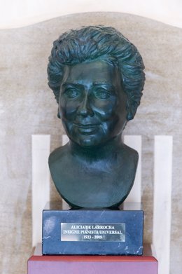 El busto de Alícia de Larrocha colocado en el Palau de la Música
