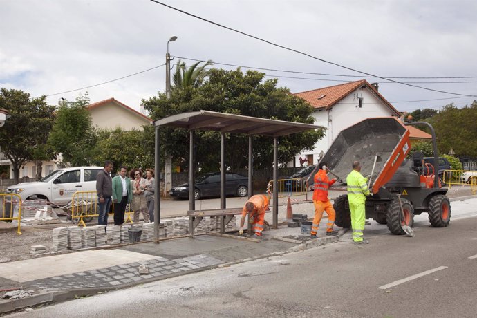 Obras en el entorno de las escuelas de Igollo