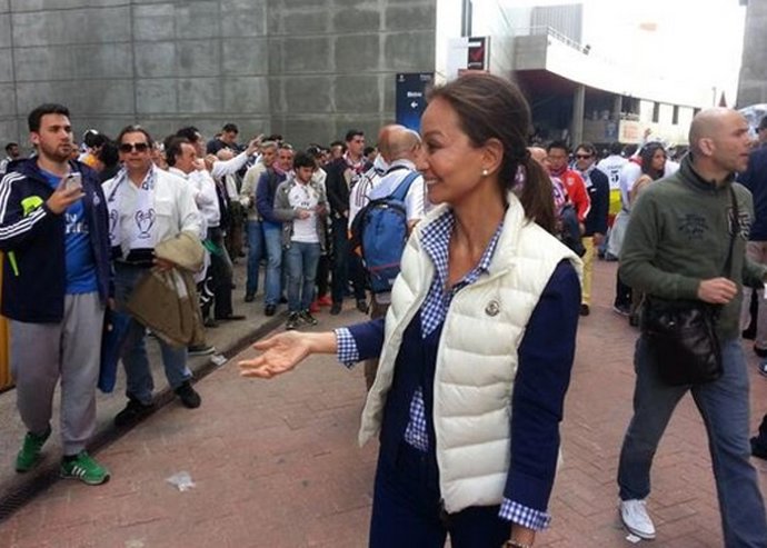 Isabel Preysler y Sara Carbonero las hinchas del Real Madrid Champions