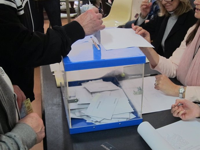 Una cuarta parte del electorado ha votado ya en Aragón