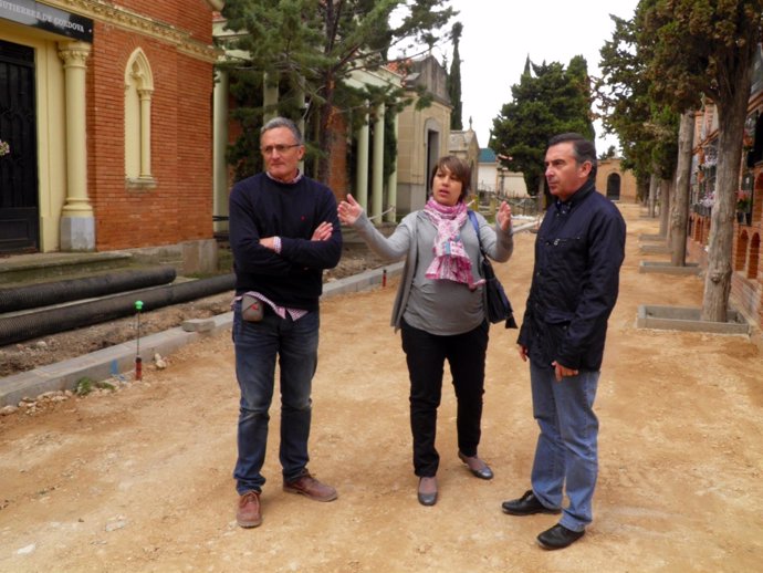 El alcalde y la concejal han visitado esta semana las obras en el Cementerio