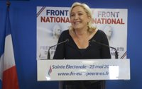 Le Pen pide a Hollande que disuelva la Asamblea Nacional tras la victoria de su partido en las europeas