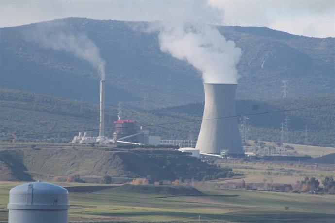 CENTRAL TÉRMICA, ENERGÍA, INDUSTRIA