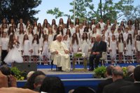 Peres asegura ante el Papa que será un "honor" rezar juntos por la paz: "Ya sea en nuestra casa o en la suya"