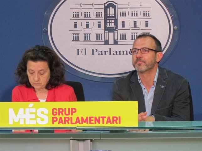 Fina Santiago y Biel Barceló