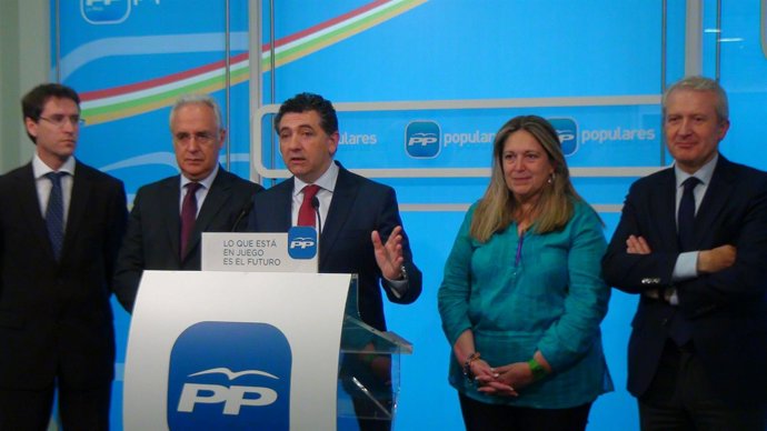 Cuevas y Herranz, con Ceniceros, Del Río y Capellán en la rueda de prensa