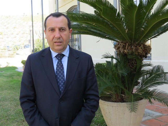 José Luis Ruiz Espejo, delegado de la Junta y presidente del PTA