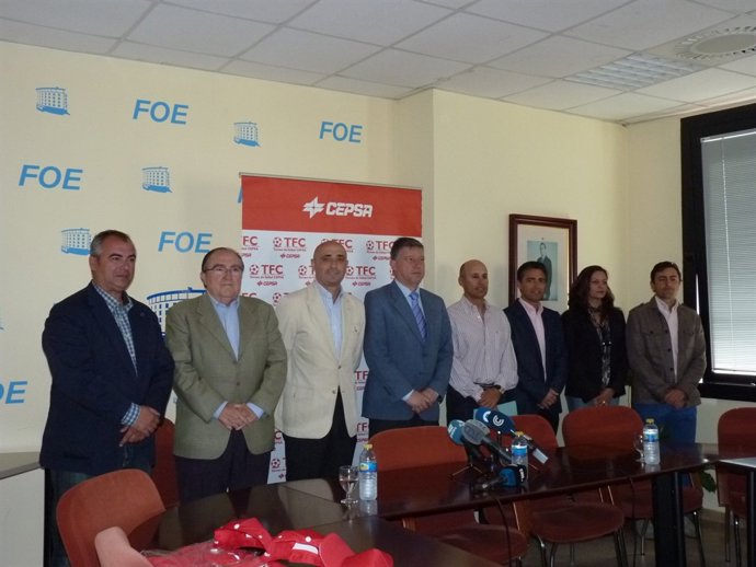 Presentación del torneo de fútbol de Cepsa. 