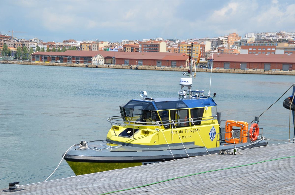 El Puerto de Tarragona mejora la seguridad con una nueva embarcación de vigilancia El Puerto de Tarragona mejora la seguridad con una nueva embarcación de vigilancia