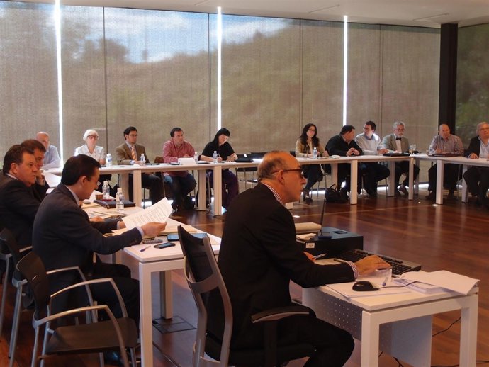 Mesa trabajo Industria Oficina Asuntos Económicos 