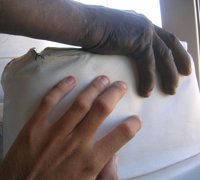 SOS Racisme y UGT se alían para detectar casos de xenofobia en Cataluña