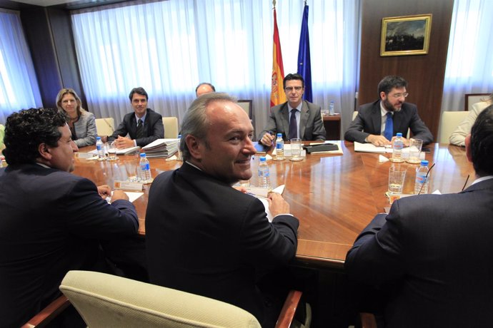 Reunión proyecto castro, Alberto Fabra, José Manuel Soria y  Cataluña