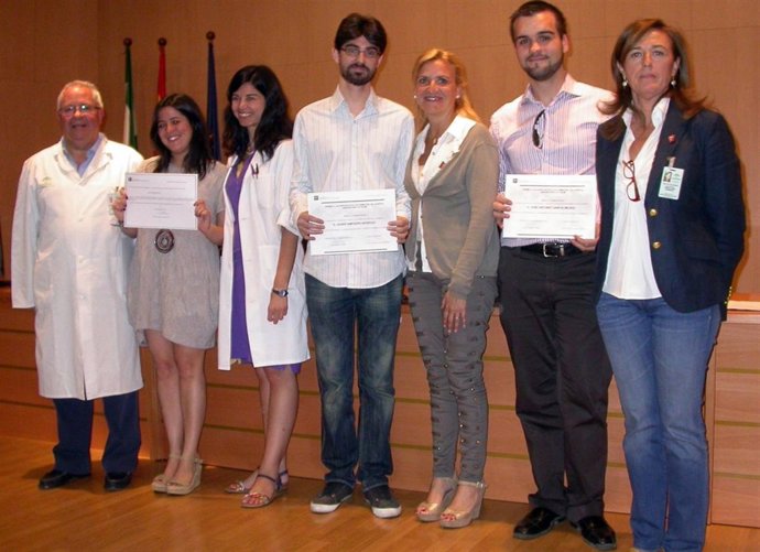 El Hospital de Valme entrega el premio al mejor especialista en formación