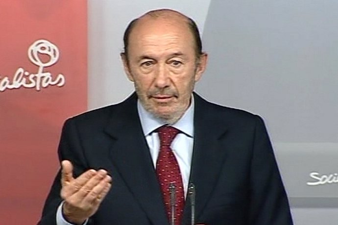 Rubalcaba cederá la dirección del PSOE en Julio
