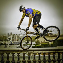 Dani Comas, diez veces campeón mundial de Biketrial