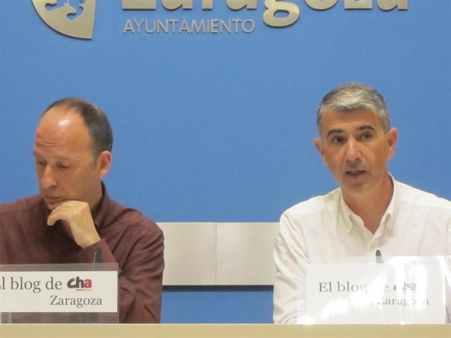 Los concejales de CHA, Carmelo Asensio y Juan Martín