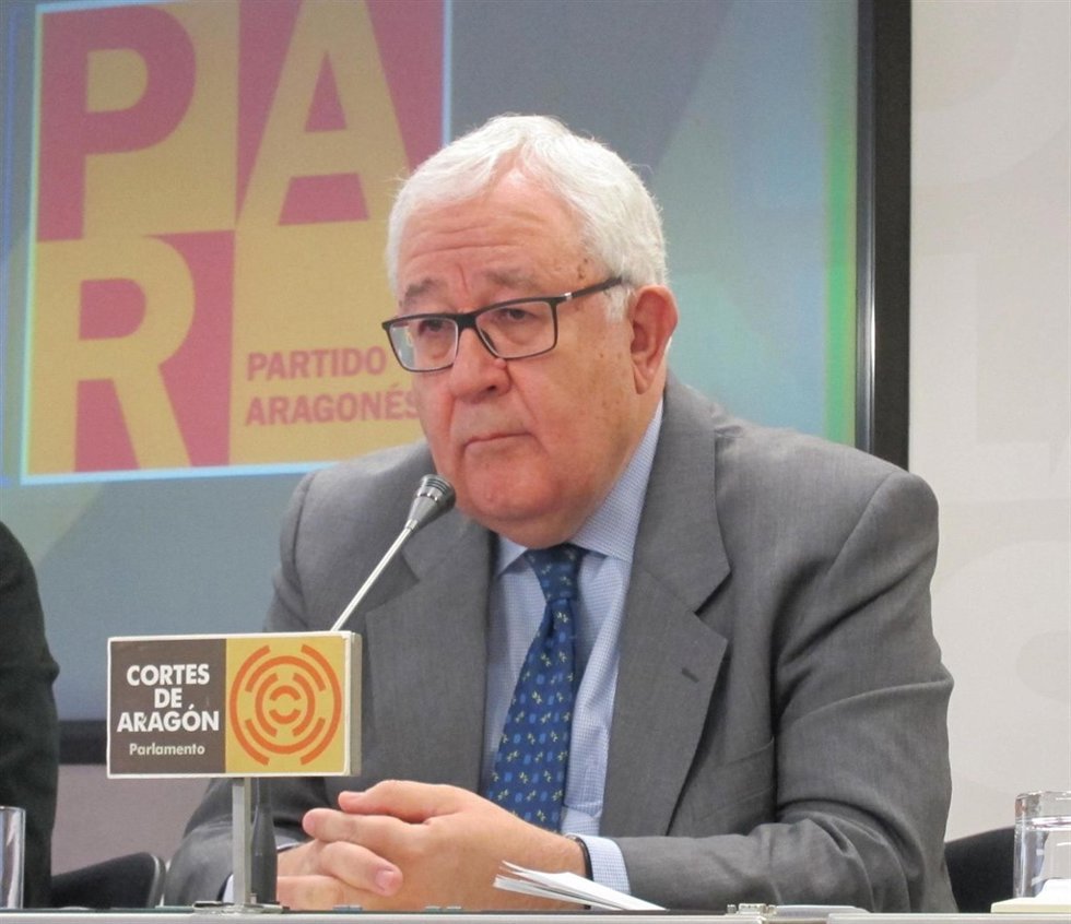 El presidente de las Cortes de Aragón y del PAR, José Ángel Biel