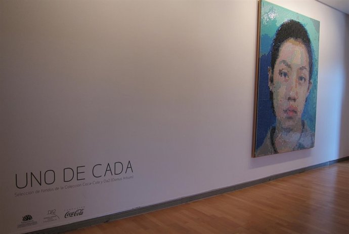 Obra de 'Uno de cada' que se puede ver en la entrada del DA2 de Salamanca