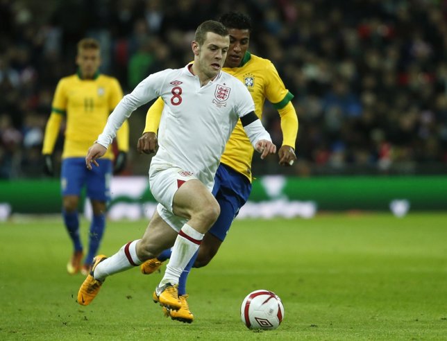 Wilshere en el duelo de Inglaterra y Brasil