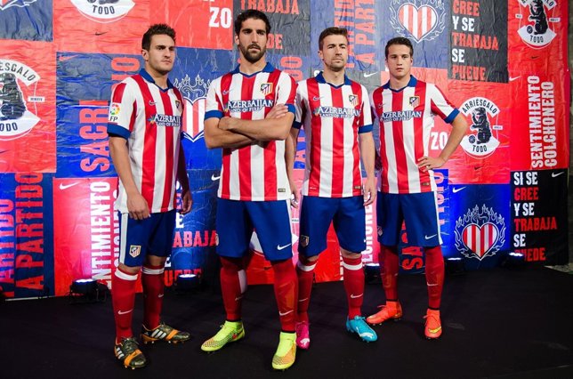 Koke, Raúl García, Gabi y Manquillo con la nueva camiseta del Atlético