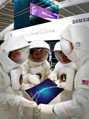 Microsoft trolea a Samsung en el aeropuerto de Heathrow