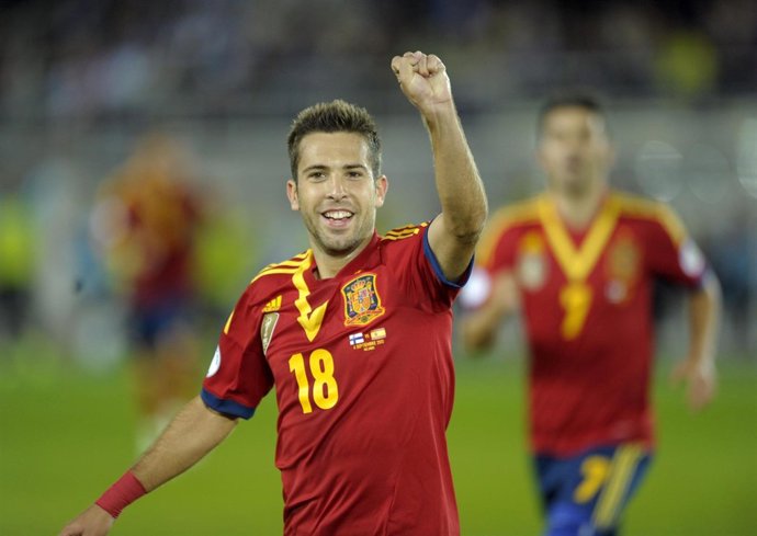 Alba y Negredo ponen a España con un pie en Brasil