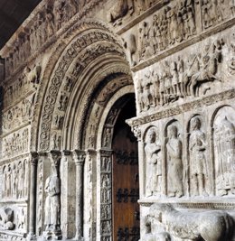 Portal del Monasterio de Ripoll