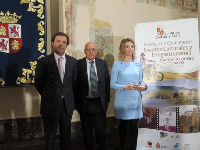 Alicia García, momentos antes de presentar el encuentro de Aranda. 