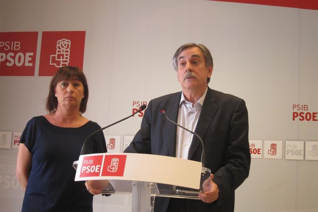 Valeriano Gómez y Francina Armengol