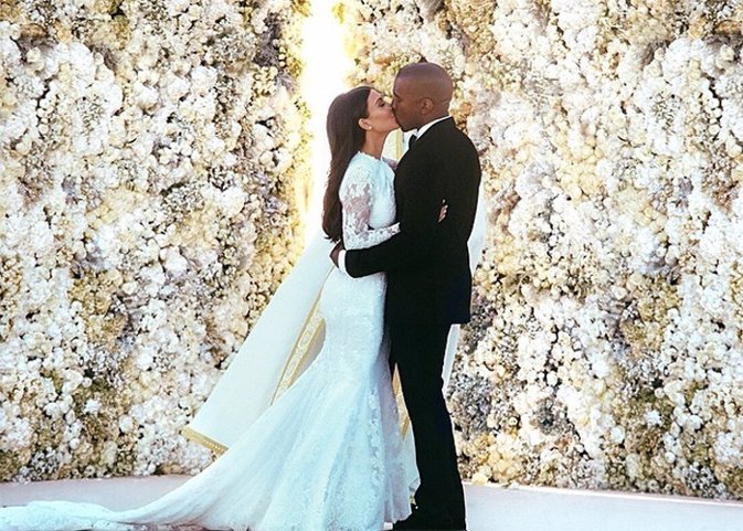 YA ESTÁN AQUI LAS IMAGENES DE LA BODA DE KIM KARDASHIAN Y KANYE