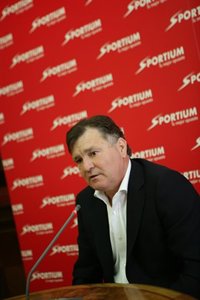 Camacho: A lo mejor merece la pena esperar a Diego Costa"