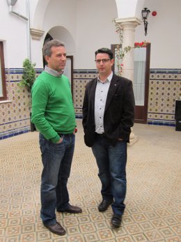 Sánchez y García en la sede de IU