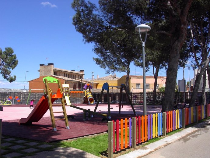 Nuevo parque infantil en Alagón 