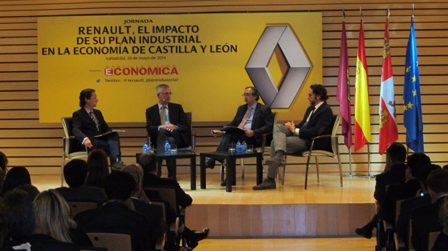López Ramón y Cajal, segundo por la izquierda, en la Jornada celebrada hoy