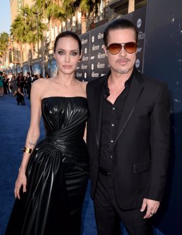 Brad Pitt y Angelina Jolie en la premiere de Maléfica