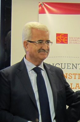 El consejero de la Presidencia, Manuel Jiménez Barrios.