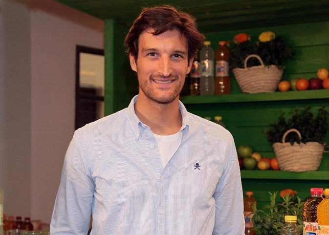 Rafa medina un duque de lo más normal le gusta el mercado y cocinar