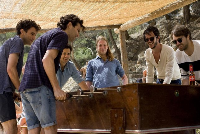 El grupo británcio The Vaccines en el anuncio de verano de Estrella Damm