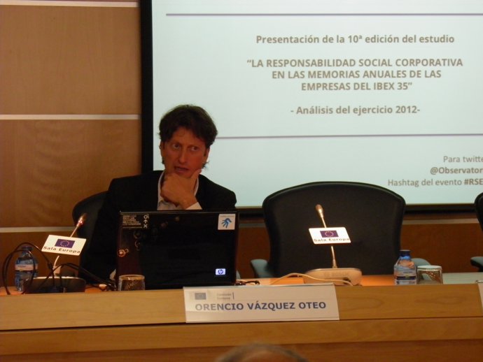 Orencio Vázquez, coordinador del Observatorio de RSC, durante la presentación