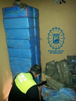 Encuentran un alijo de 2.000 kilos de hachís