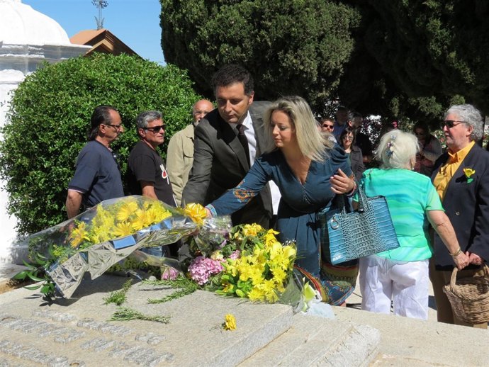 El alcalde de Moguer, Gustavo Cuéllar, 
