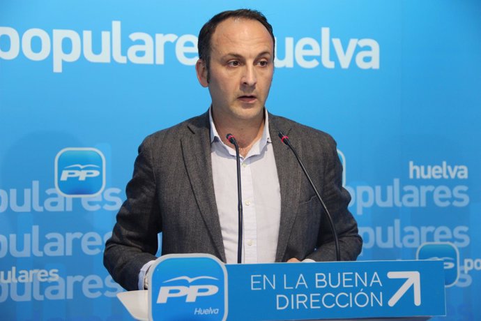 El portavoz del PP en Bonares (Huelva), Santiago Ponce.