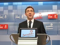 Jiménez (PSN) anima a Susana Díaz a "asumir el liderazgo del PSOE en el congreso extraordinario"