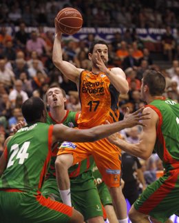 El jugador del Valencia Basket Rafa Martínez
