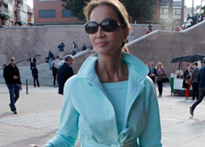 Isabel preysler disfruta de una tarde de toros deja el glamour y se acerca 