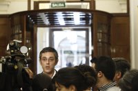 Madina se presentará si votan todos los militantes y avisa a los 'barones': El futuro no pertenece "a unos pocos"