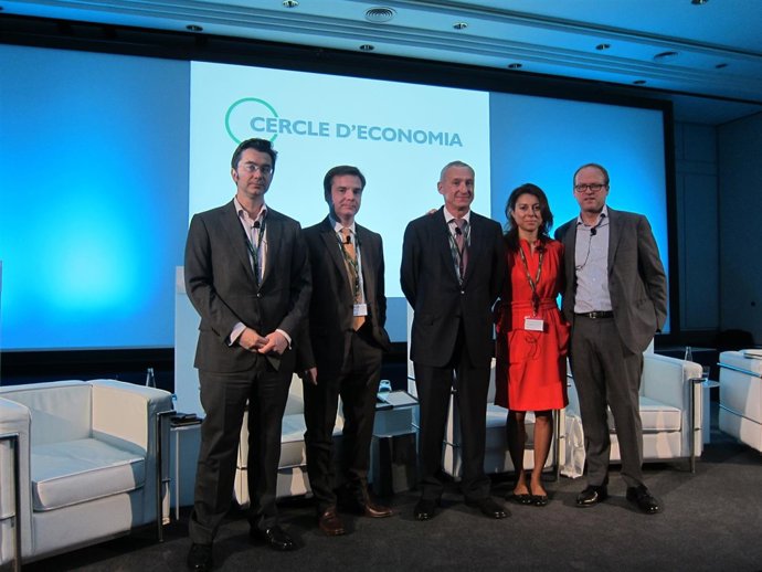 J.Santiso, I.Ruiz, G.Alarcón, A.Maiques y R.J.Friedlander