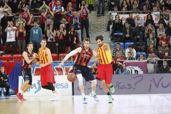 Laboral Kutxa supera al FC Barcelona