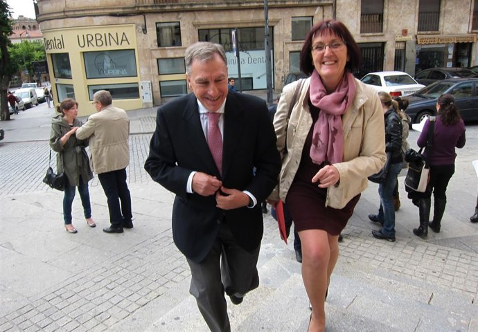 Mateos a su llegada a Salamanca